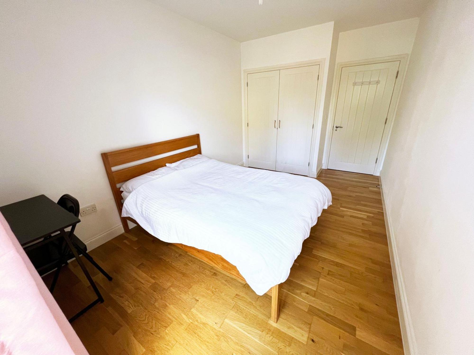Bedroom 2, Queens Road London Kültér fotó